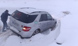 Nemrut Dağı'na ulaşım kar nedeniyle güçlükle sağlanıyor