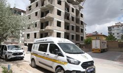 Niğde'de inşaatın 4. katından düşen işçi ağır yaralandı