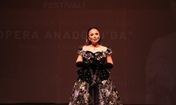 'Ozanların İzinde, Aşıkların Yolunda - Opera Anadolu'da' gösterisi Mersin'de sahnelendi
