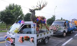 Özbekistan'ın çiçek şehri Namangan'da 65. Uluslararası Çiçek Festivali başladı
