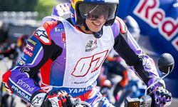 Red Bull sporcusu Toprak Razgatlıoğlu'na MotoGP Avusturya Grand Prix'sinde özel tribün