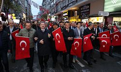 Samsun'da 'Bayrak ve Fener Alayı Yürüyüşü' yapıldı