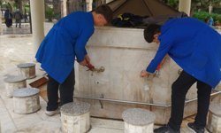Şanlıurfa'da meslek lisesi öğrencileri camide bakım ve onarım yaptı