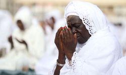 Senegal'de Kurban Bayramı namazı kumsalda kılındı