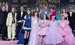 'Sihirli Annem Periler Okulu' filminin galası Zorlu PSM'de yapıldı