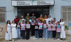 Şırnak'ta gönüllü öğretmenler kırsalda yaşayan öğrencileri resimle buluşturuyor
