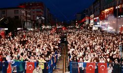 Sultanbeyli'de kanseri yenen Zeyd için gökyüzüne binlerce balon bırakıldı