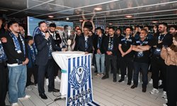 Süper Lig'e yükselen Erzurumspor FK, başarısını İstanbul Boğazı'nda kutladı