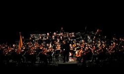 Tahran Senfoni Orkestrası 2026 yılının ilk resmi konserini verdi