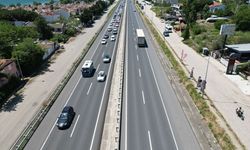 Tekirdağ-İstanbul yolunda bayram tatilinden dönüş yoğunluğu yaşanıyor