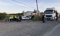 Tekirdağ'da midibüsle hafif ticari aracın çarpıştığı kazada 1 kişi öldü