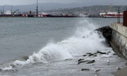 Tekirdağ'da poyraz deniz ulaşımını olumsuz etkiliyor