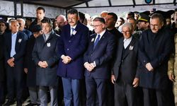 Tekirdağ'da şehit olan polis memuru Emrah Koç memleketi Van'da son yolculuğuna uğurlandı