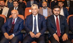 Ticaret Bakanı Bolat, 'MTTB Siyaset Okulu' konferansında konuştu: