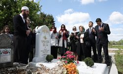 TİKA Başkanı Eren, Fransa'da Osmanlı Hanedanı üyelerinin restore edilen kabirlerini ziyaret etti