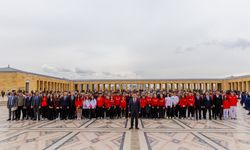 TMOK Başkanı Çakır ve beraberindeki heyet, Anıtkabir'i ziyaret etti