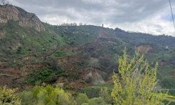 Tokat'taki heyelan anı güvenlik kamerasınca görüntülendi