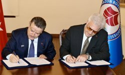 Trabzon'da yapılacak Kültür Sanat ve Gösteri Merkezi'nin protokolü imzalandı