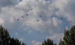Türk Yıldızları, Çorum'da gösteri uçuşu yaptı