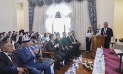 TÜRKSOY, Kazak şair Süleymenov'un doğumunun 90. yılı dolayısıyla etkinlik düzenledi