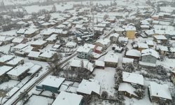 Uşak'ın yüksek kesimlerinde kar yağışı etkili oldu