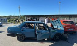 Uşak'ta iki otomobilin çarpıştığı kazada 5 kişi yaralandı