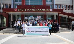 Van'da yürüyüş etkinliğine katılan 300 kişi kan bağışında bulundu