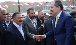 Yeniden Refah Partisi Genel Başkanı Erbakan, Bitlis'te ilçe kongresine katıldı