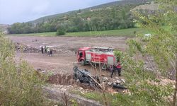 Yozgat'ta devrilen otomobildeki 4 kişi yaralandı