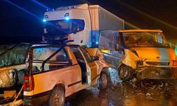 Yozgat'ta minibüsle pikabın çarpıştığı kazada 1 kişi öldü, 2 kişi yaralandı