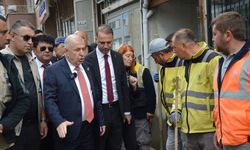 Zafer Partisi Genel Başkanı Özdağ, sel yaşanan Havza'yı ziyaret etti