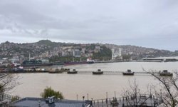 Zonguldak'ta sağanağın ardından denizin rengi değişti