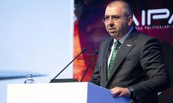 'AI Tomorrow Summit'te yapay zekanın stratejik ve sektörel etkileri ele alındı