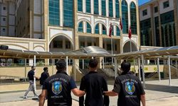 Antalya'da sosyal medya üzerinden suç içerikli paylaşım yapan şüpheli yakalandı