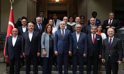 Bakan Işıkhan, işçi, işveren ve memur temsilcileriyle Cenevre'de bir araya geldi