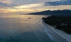 Batı Afrika ülkesi Sierra Leone'nin sahili ve doğası dronla görüntülendi