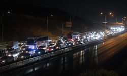 Bayram tatili dönüşü İstanbul girişinde trafik yoğunluğu yaşanıyor