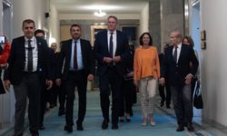 CHP Grup Başkanı Özel, SPD Genel Başkan Yardımcısı Schweitzer ile görüştü