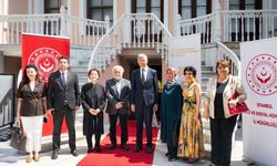 Engelli çocukların hazırladığı 'Kuyudan Sözler' sergisi Dolmabahçe Sarayı'nda açıldı