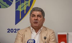 Fenerbahçe Kulübü Başkan Adayı Hakan Safi, Bursa'da kongre üyeleriyle bir araya geldi: