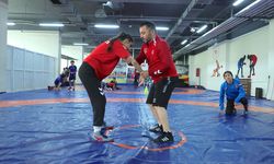 Güreş sporunun 'altın kızı' Havin, başarılarıyla göz dolduruyor