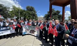 HAK-İŞ, BM Cenevre Ofisi önünde Filistin'e destek gösterisi düzenledi