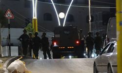 İsrail askerleri, işgal altındaki Batı Şeria'da biri 7 aylık bebek 3 kişiyi yaraladı