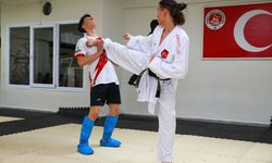 Karate için 5 yıldır babası ve kardeşlerinden uzakta yaşıyor