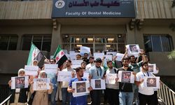 Şam Üniversitesi öğrencileri, Esed rejimi döneminde zorla kaybedilen doktor Raniya el-Abbasi'yi anmak için toplandı