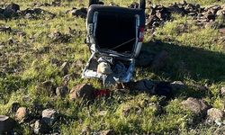 Şanlıurfa'da şarampole devrilen hafif ticari araçtaki 3 kişi yaralandı