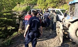 Sinop'ta uçuruma devrilen traktörün sürücüsü yaralandı