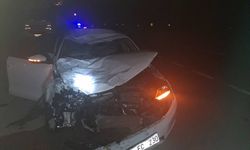 Tokat'ta otomobille motosikletin çarpıştığı kazada 2 kişi öldü, 1 kişi yaralandı