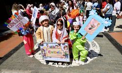 Trabzon'da 'Ellerim Küçük Hayallerim Büyük Çocuk Bienali Şenliği' düzenlendi