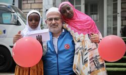 Türkiye Diyanet Vakfı gönüllüleri Etiyopya'da yetim çocuklara hediyeler dağıttı